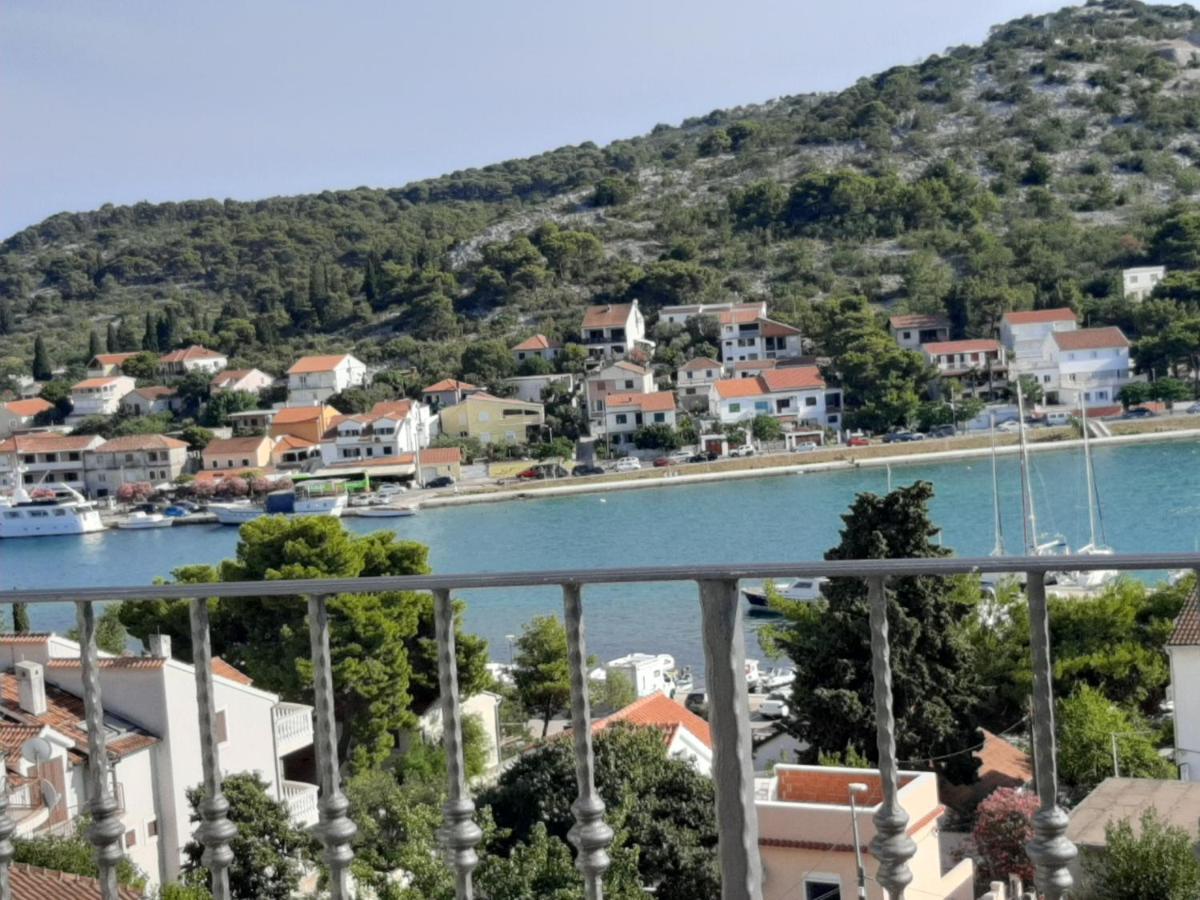 Cuzela-Papata Apartments Tisno Exterior photo