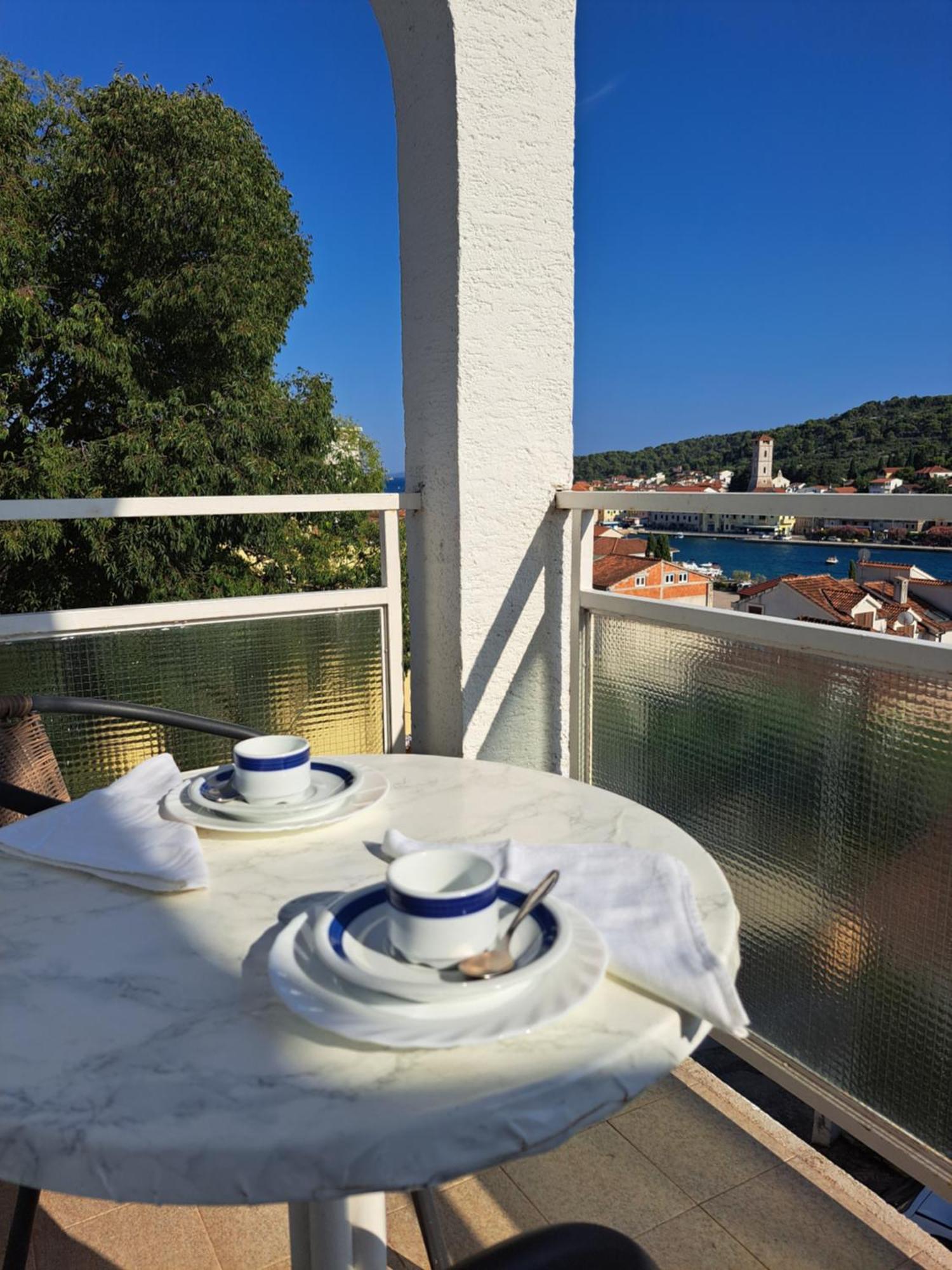 Cuzela-Papata Apartments Tisno Exterior photo