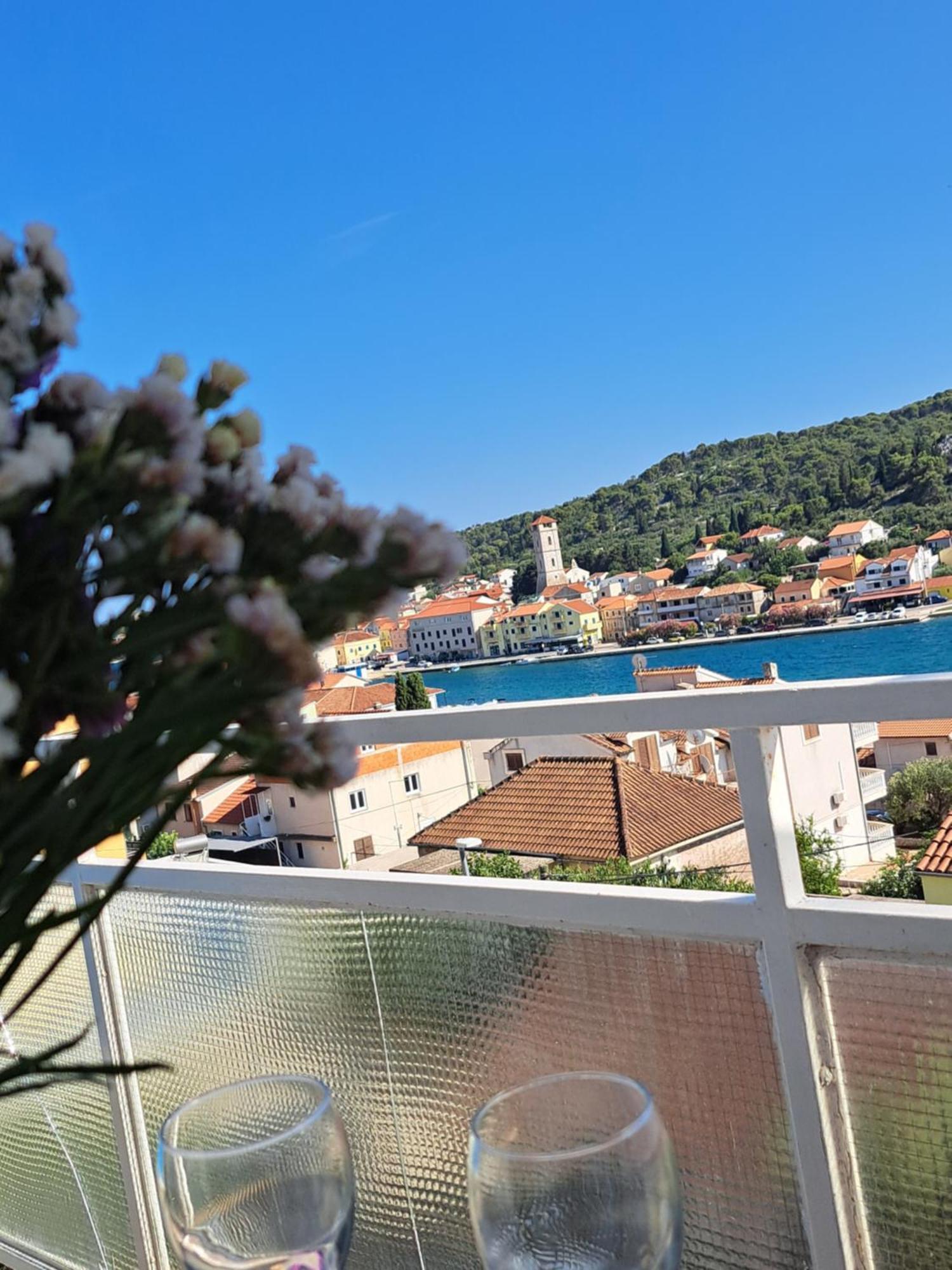 Cuzela-Papata Apartments Tisno Exterior photo